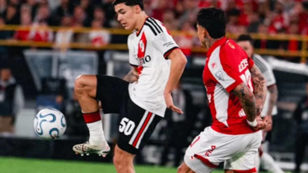 Marcador 0-0 entre Santa Fe y River Plate en El Campín, partido de ida de octavos de la Copa Sudamericana