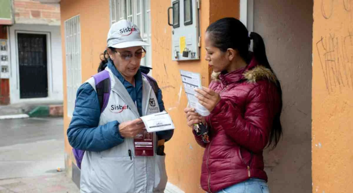 Imagen ilustrativa de la transición del Sisbén al RUI y el plazo hasta el 31 de octubre de 2026 para acceder a ayudas sociales