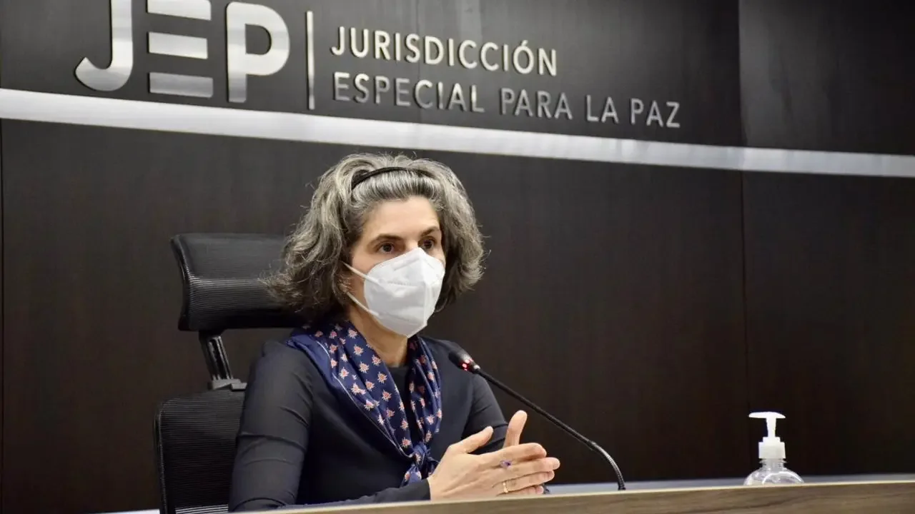 La magistrada de la Jurisdicción Especial para la Paz (JEP), Julieta Lemaitre Ripoll, durante una audiencia judicial.