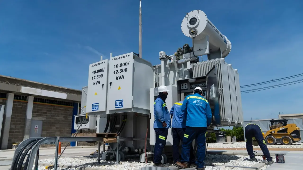 Torres de alta tensión y redes eléctricas operadas por Afinia en la región Caribe colombiana.