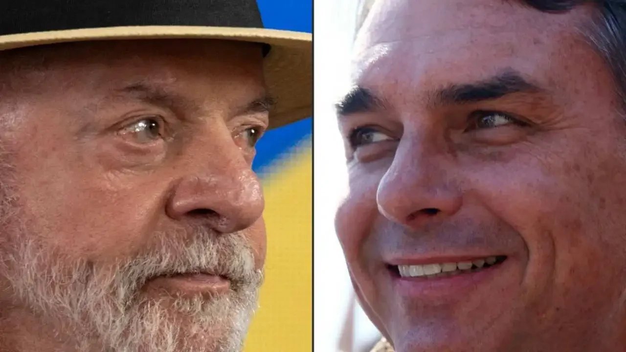 Urna y banderas electorales en una jornada de votación para las elecciones presidenciales en Brasil.
