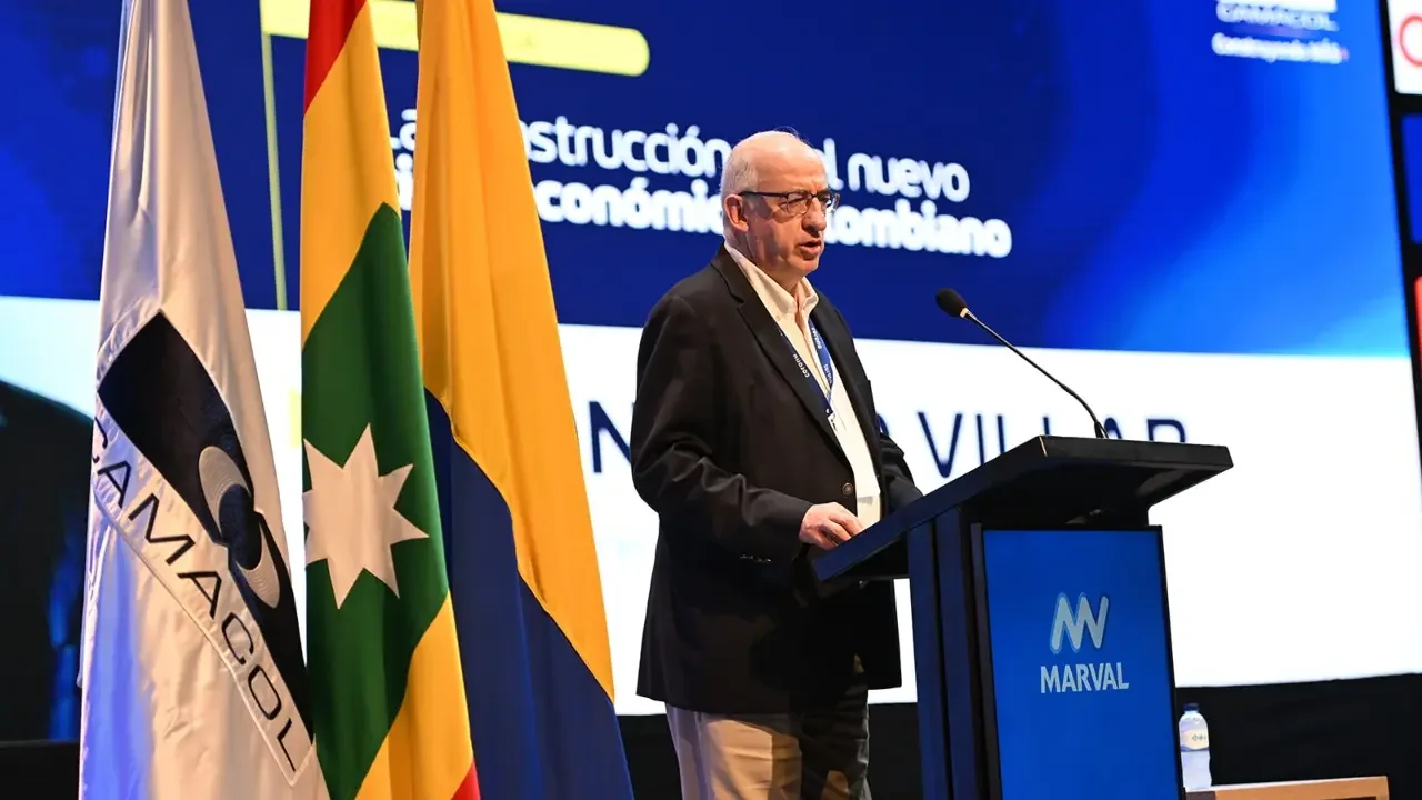 Leonardo Villar, gerente general del Banco de la República, en el Congreso Colombiano de la Construcción en Cartagena.